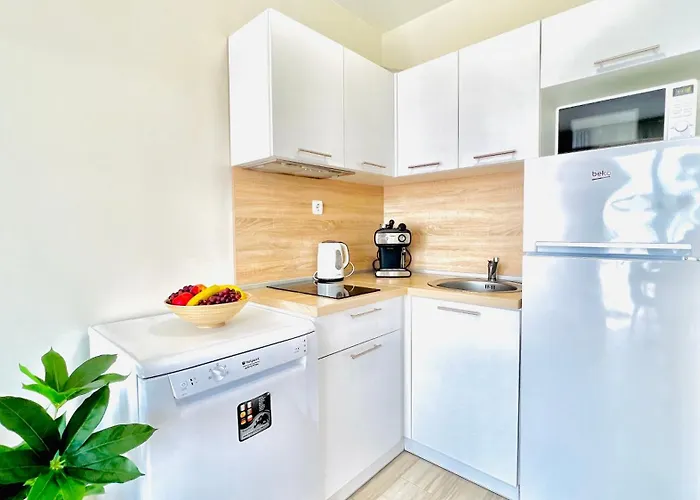 Attractive Family In Sunny Cascadas Family Apartament *