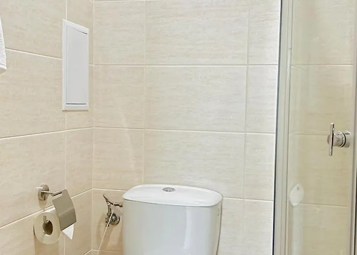 Attractive Family In Sunny Cascadas Family Слънчев бряг