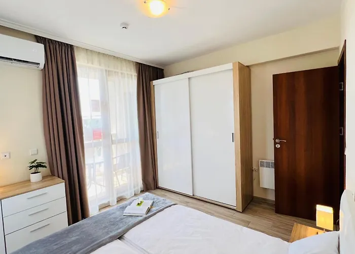 Апартамент Attractive Family In Sunny Cascadas Family