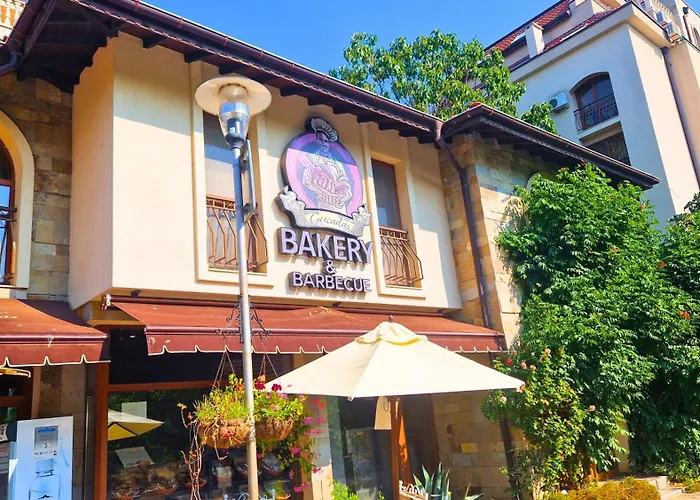 Attractive Family In Sunny Cascadas Family Слънчев бряг