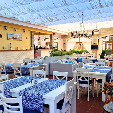 Attractive Family In Sunny Cascadas Family Apartament